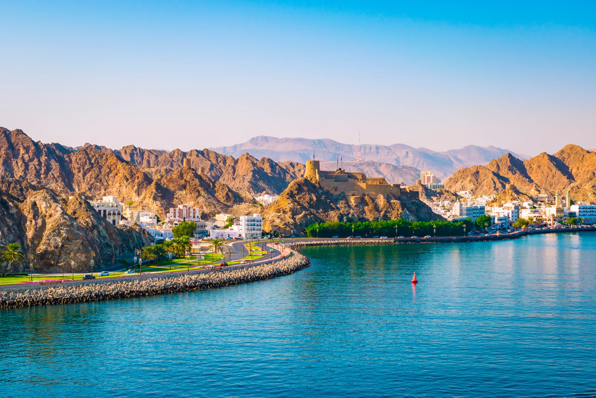 Car Rental in Oman or Taxi